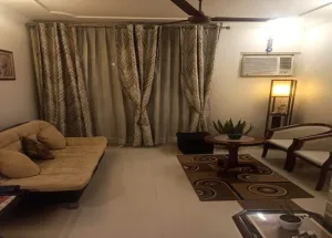 2 BHK Flats & Apartments for Sale in Kalkaji Extension, Delhi