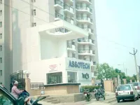 2 BHK Flat for Sale in Crossing Republik, Ghaziabad
