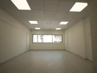 1 BHK Flat for Sale in Bandra West, Mumbai