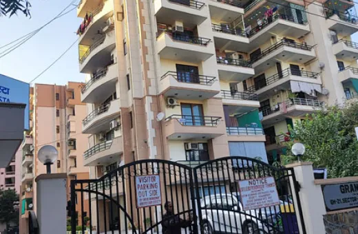 4 BHK 2000 Sq.ft. Apartment for Rent in Sector 21c Faridabad
