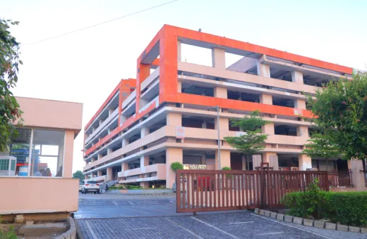  930 Sq.ft. Office Space for Sale in NH 24 Highway, Ghaziabad