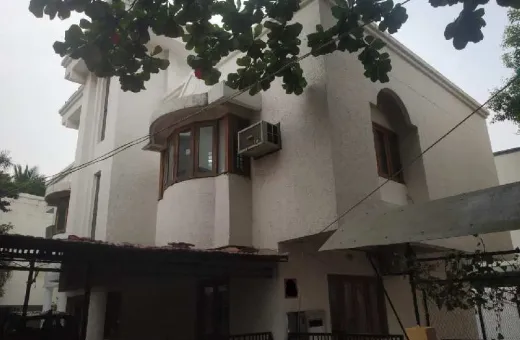 4 BHK 4000 Sq.ft. House for Sale in Vasna Road, Vadodara