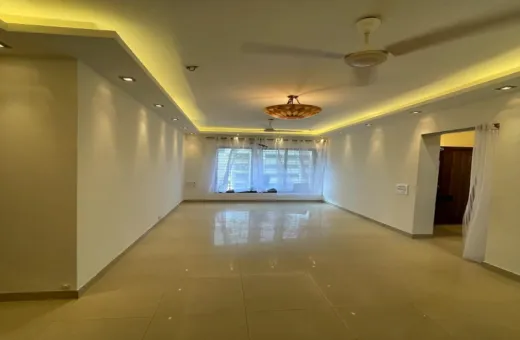 2 BHK 900 Sq.ft. Apartment for Sale in Veera Desai Chowk, Mumbai