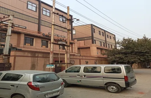  2000 Sq.ft. Business Center for Sale in Phase IV Udyog Vihar, Gurgaon