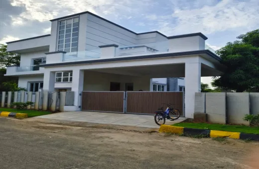 4 BHK 6000 Sq.ft. House for Sale in Akkarai, Chennai