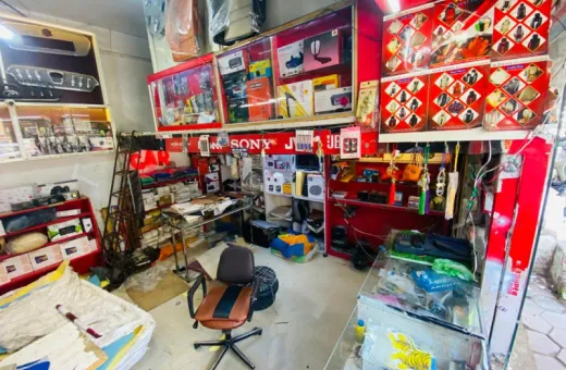  270 Sq.ft. Commercial Shop for Rent in MP Nagar, Bhopal