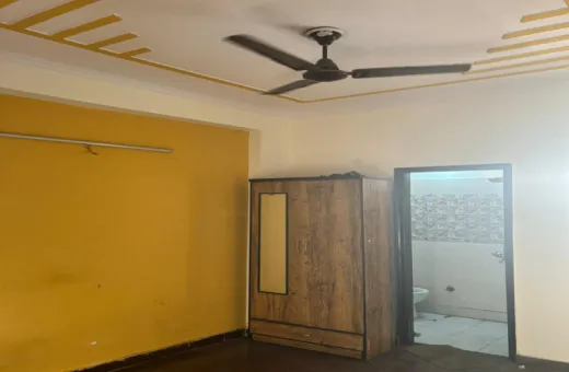 2 BHK 1000 Sq.ft. Apartment for Rent in Sector 73 Noida