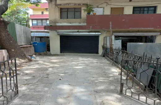  300 Sq.ft. Commercial Shop for Rent in Kalyani Nagar, Pune