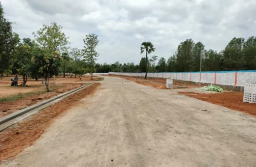 220 Sq. Yards Residential Plot for Sale in Dakamarri, Visakhapatnam