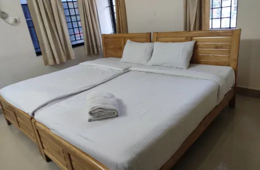 1 RK 350 Sq.ft. Apartment for PG in Kundannoor, Kochi