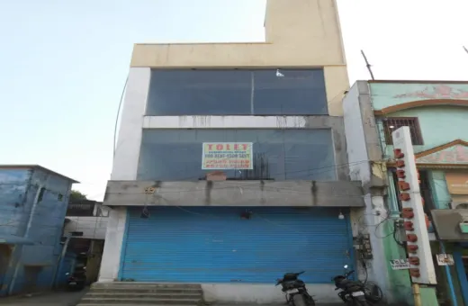  2500 Sq.ft. Commercial Land for Rent in Valasaravakkam, Chennai