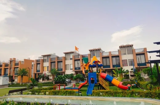 3 BHK 600 Sq.ft. Villa for Sale in By Pass Road, Indore