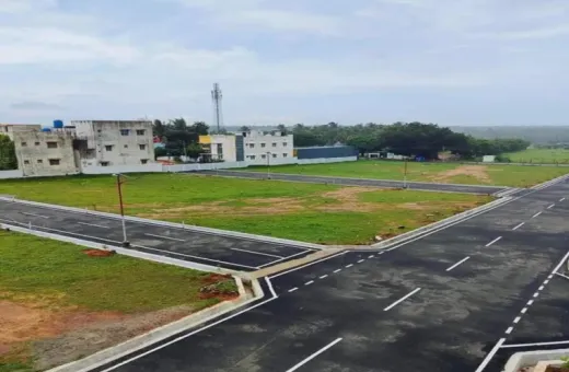  1300 Sq.ft. Commercial Land for Sale in Othakalmandapam, Coimbatore