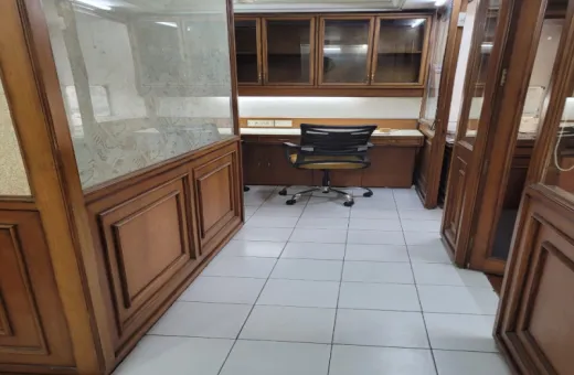  365 Sq.ft. Office Space for Rent in C G Road, C G Road, Ahmedabad