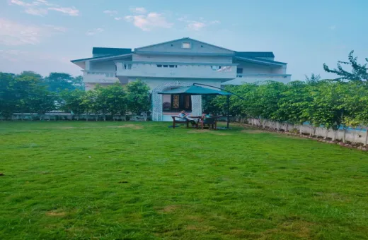 4 BHK 5000 Sq.ft. Farm House for Sale in Phagwara, Kapurthala