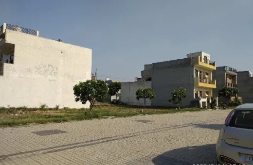  132 Sq. Yards Residential Plot for Sale in Barwala Road, Dera Bassi