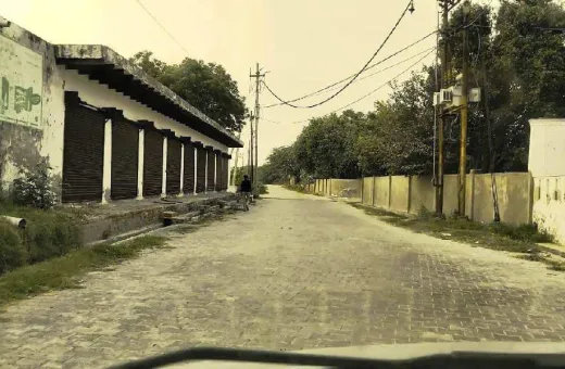  900 Sq.ft. Residential Plot for Sale in Pari Chowk, Greater Noida