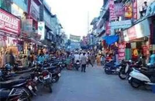  284 Sq.ft. Commercial Shop for Rent in S G Highway, Ahmedabad