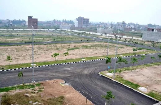  76 Sq. Yards Residential Plot for Sale in Nri City, Omega 2, Greater Noida