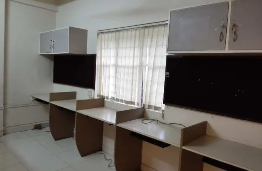  1400 Sq.ft. Office Space for Rent in Karve Road, Pune